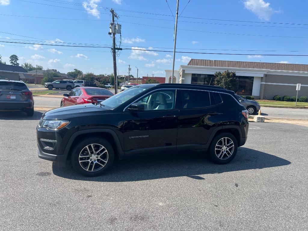 2019 Jeep Compass Sun & Wheel's photo