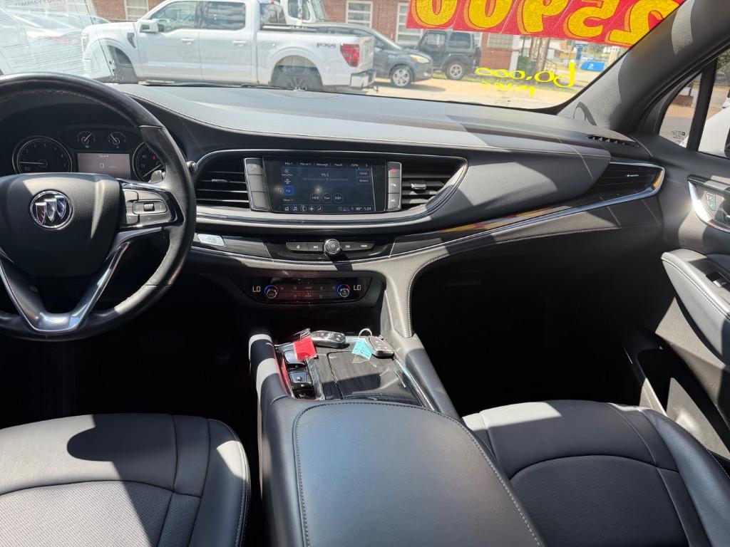Buick Enclave photo 8