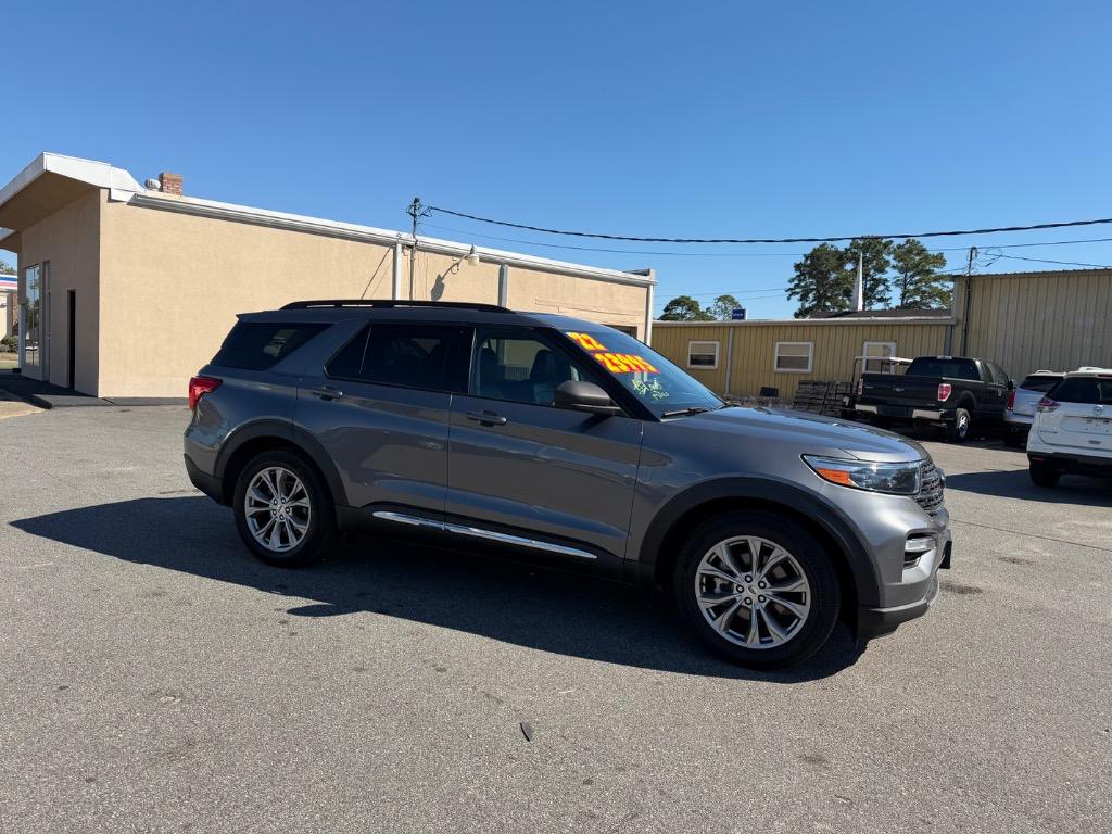 Ford Explorer photo 3