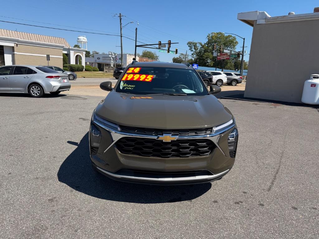 Chevrolet Trax photo 2