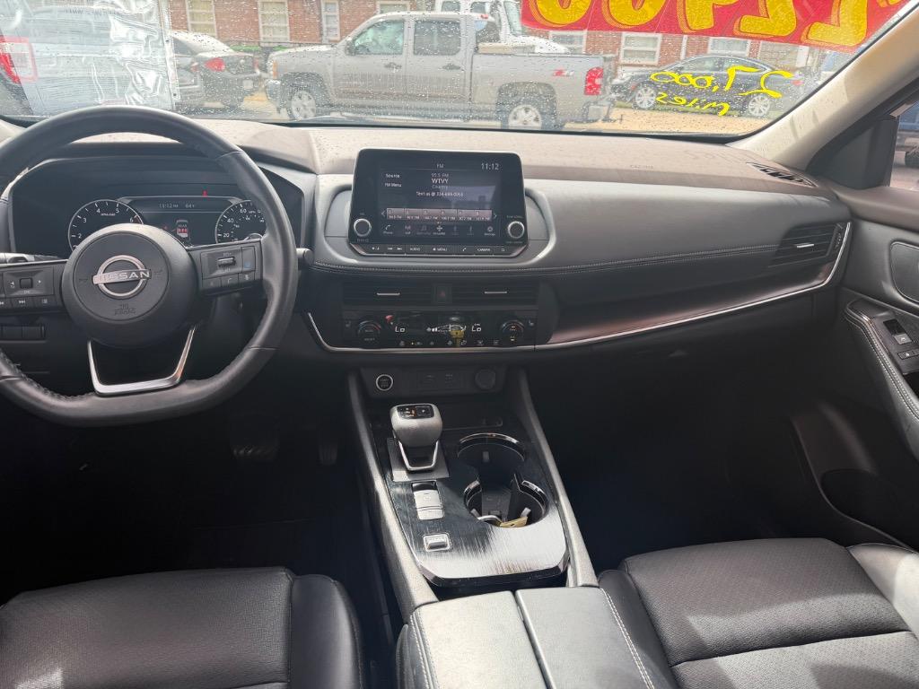 Nissan Rogue photo 7