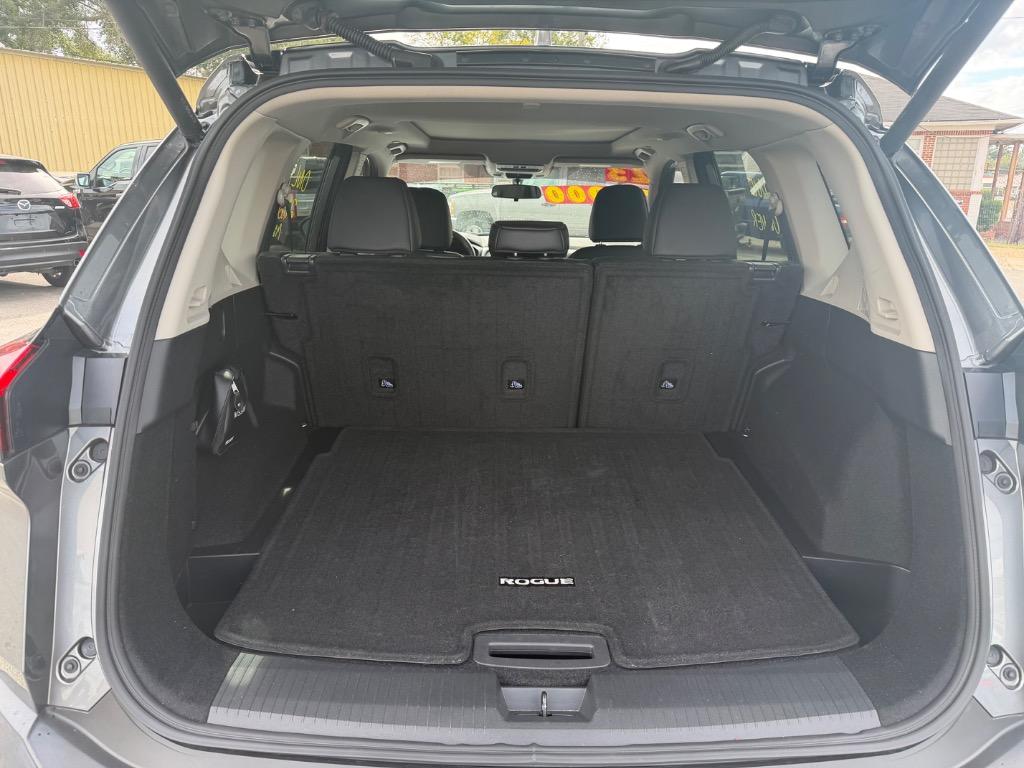 Nissan Rogue photo 5