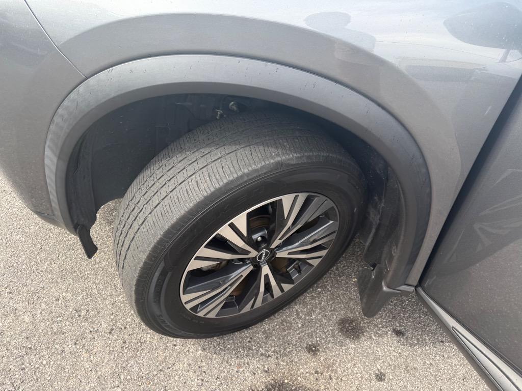 Nissan Rogue photo 9